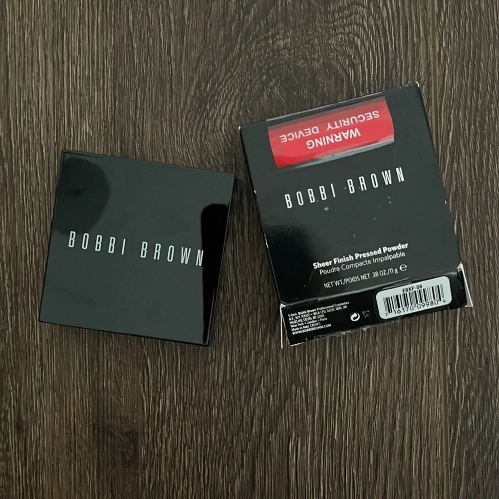 Bobbi Brown oil absorbent